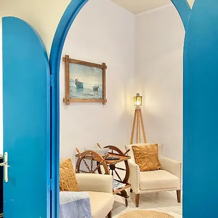 Lägenhet Nautical Living In The Sought-after Port