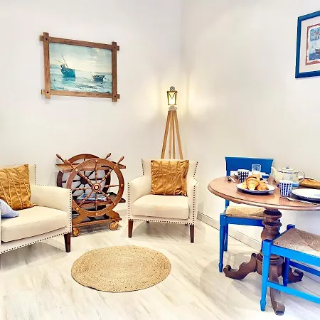 Nautical Living In The Sought-after Port *