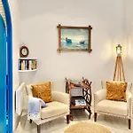 Nautical Living In The Sought-after Port * 尼斯