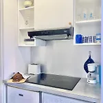 Nautical Living In The Sought-after Port * 尼斯